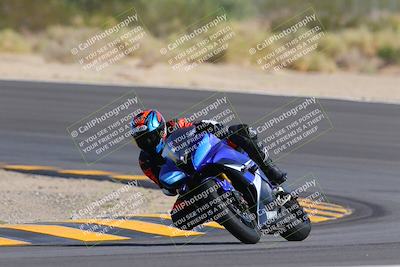 media/Oct-08-2022-SoCal Trackdays (Sat) [[1fc3beec89]]/Turn 10 (945am)/